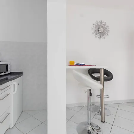 Apartment Susnjic With Pool, Children Playground And Terrace *