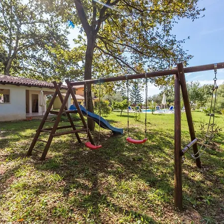 Susnjic With Pool, Children Playground And Terrace *